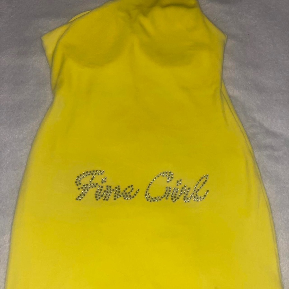 Yellow dress